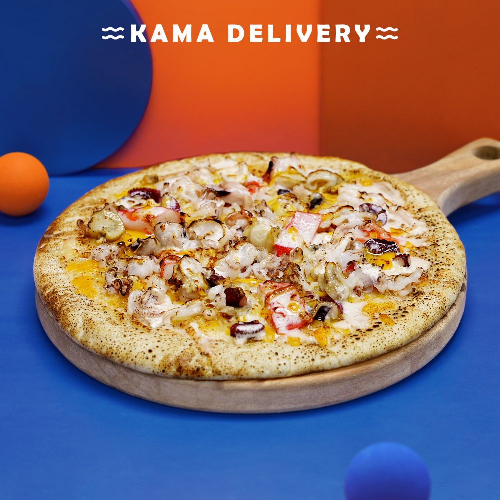 Scallops & Crab Stick Pizza with Thousand Island Dressing| À la carte pizza for catering | Kama Delivery