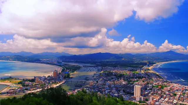 雙月灣
