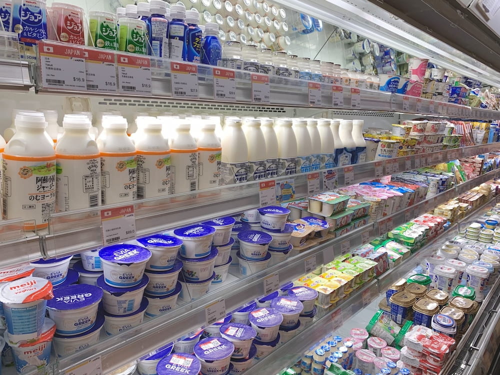調味乳中的添加糖分分析,提醒注意朱古力奶與草莓奶的含糖量。