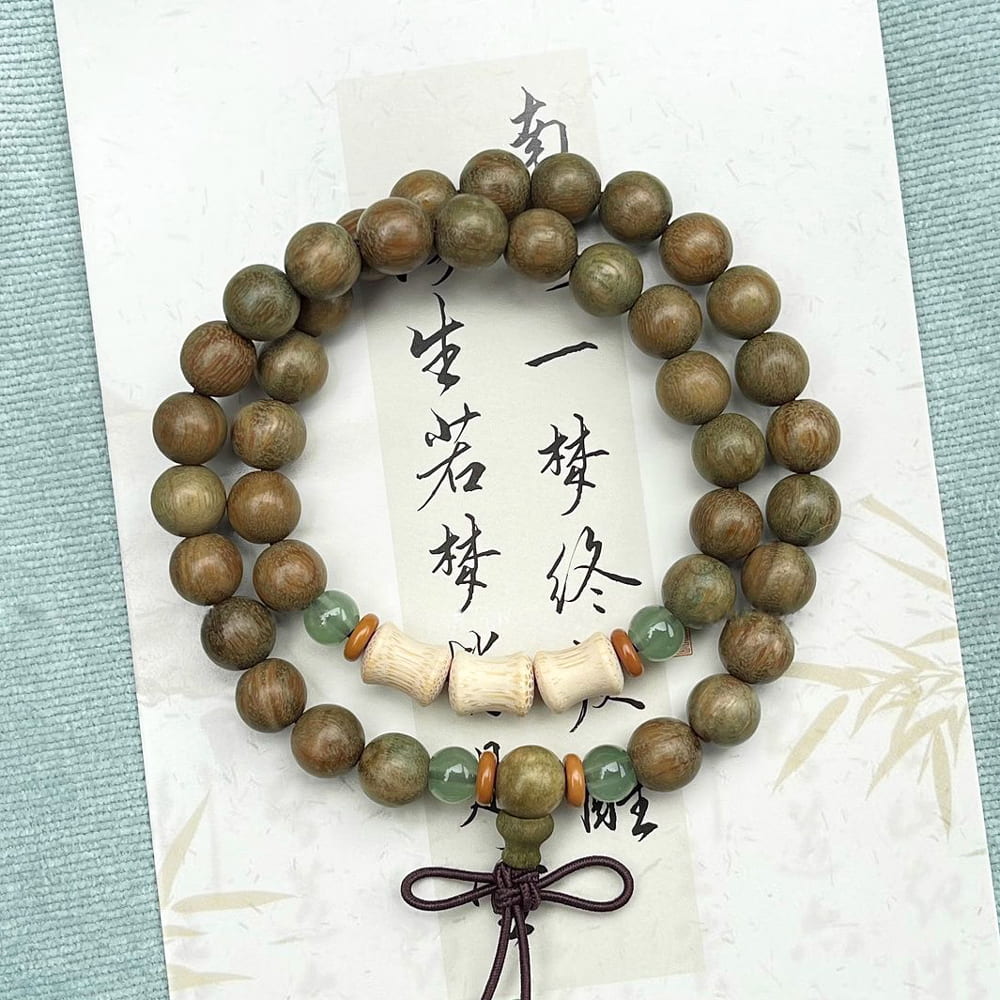 2027 年屬鼠害太歲化解:綠檀木手珠飾物